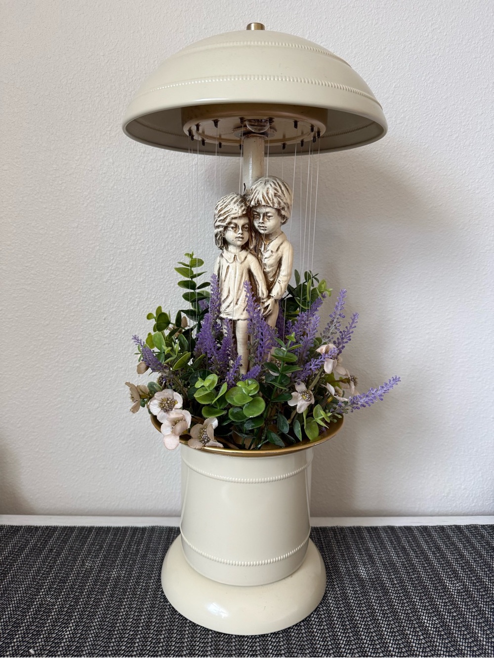 Creator’s Inc. vintage 70’s oil rain lamp “The Sweethearts”